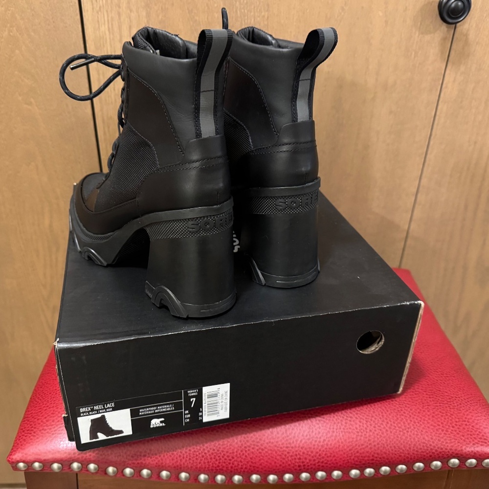Sorel Brex Heel Lace Bootie Size 7 - Picture 6 of 9